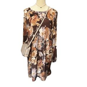 Perfect peach long sleeve fall dress floral print key hole shoulders SMALL
